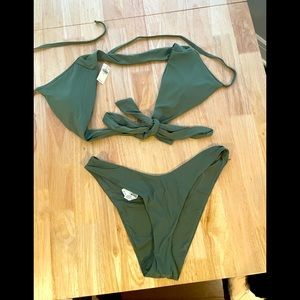NWT—-American Eagle Bikini 2 Piece Set—Large